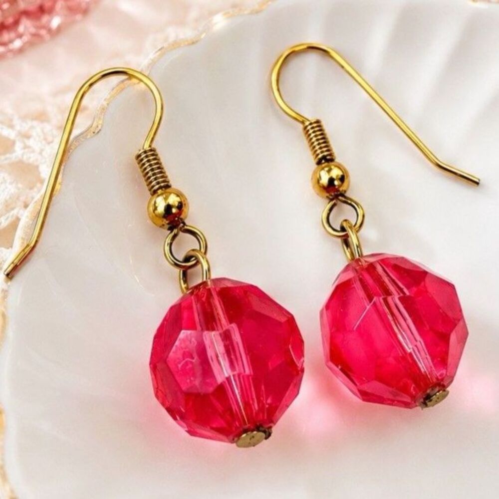 Vintage 1960s Hot Pink Lucite Faceted Bead Dangle Earrings Gold Tone Retro